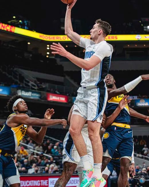 呼吸湿润的 呼吸湿润的